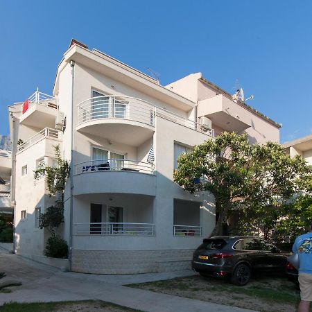 Apartments Milana 2 Tucepi Exterior photo
