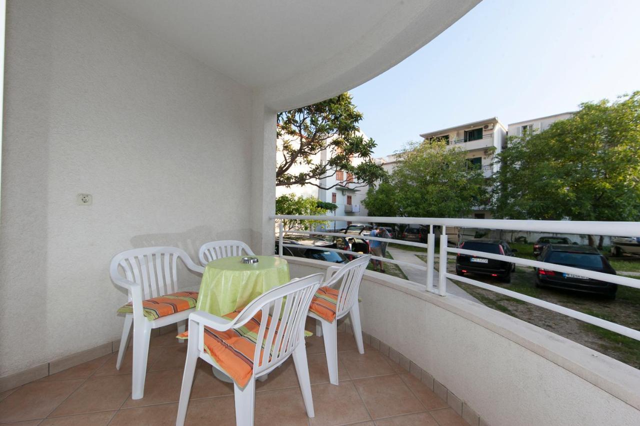 Apartments Milana 2 Tucepi Exterior photo