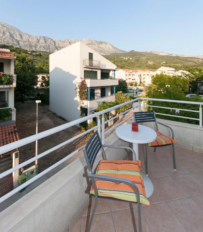 Apartments Milana 2 Tucepi Exterior photo